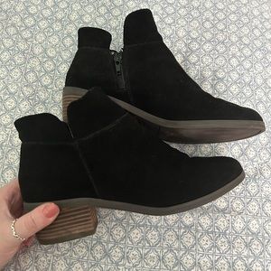 Crown Vintage Genuine Suede Ankle Boots